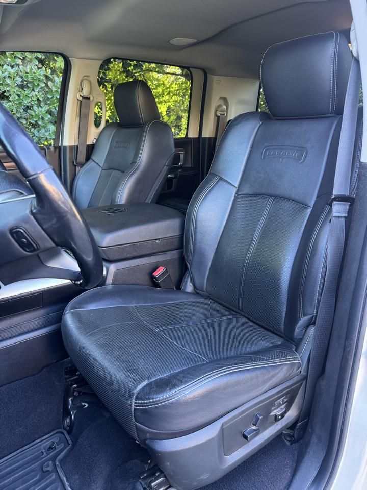 RAM 2500 Laramie 4x4 Mega Cab 6'4" Box 2018