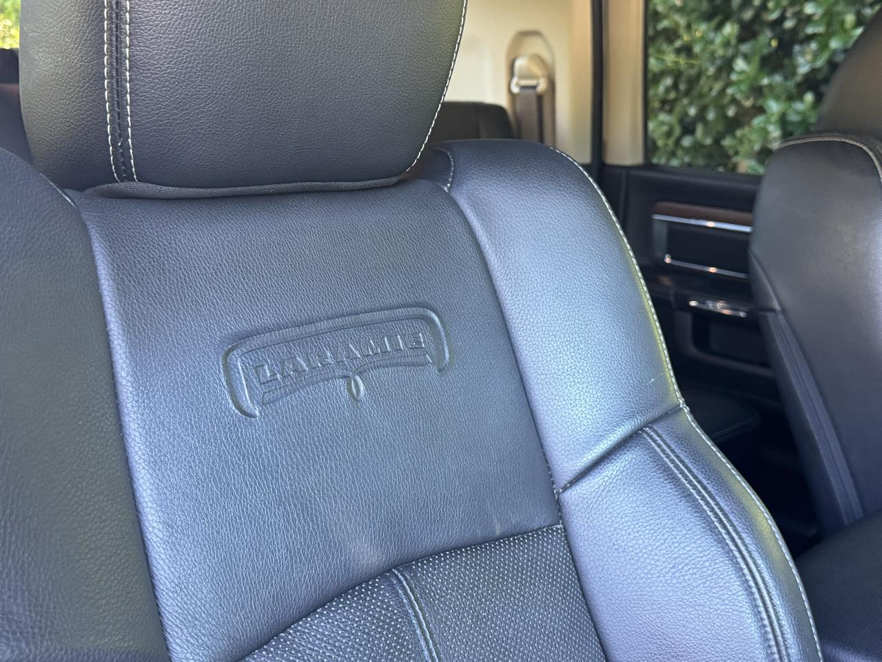 RAM 2500 Laramie 4x4 Mega Cab 6'4" Box 2018