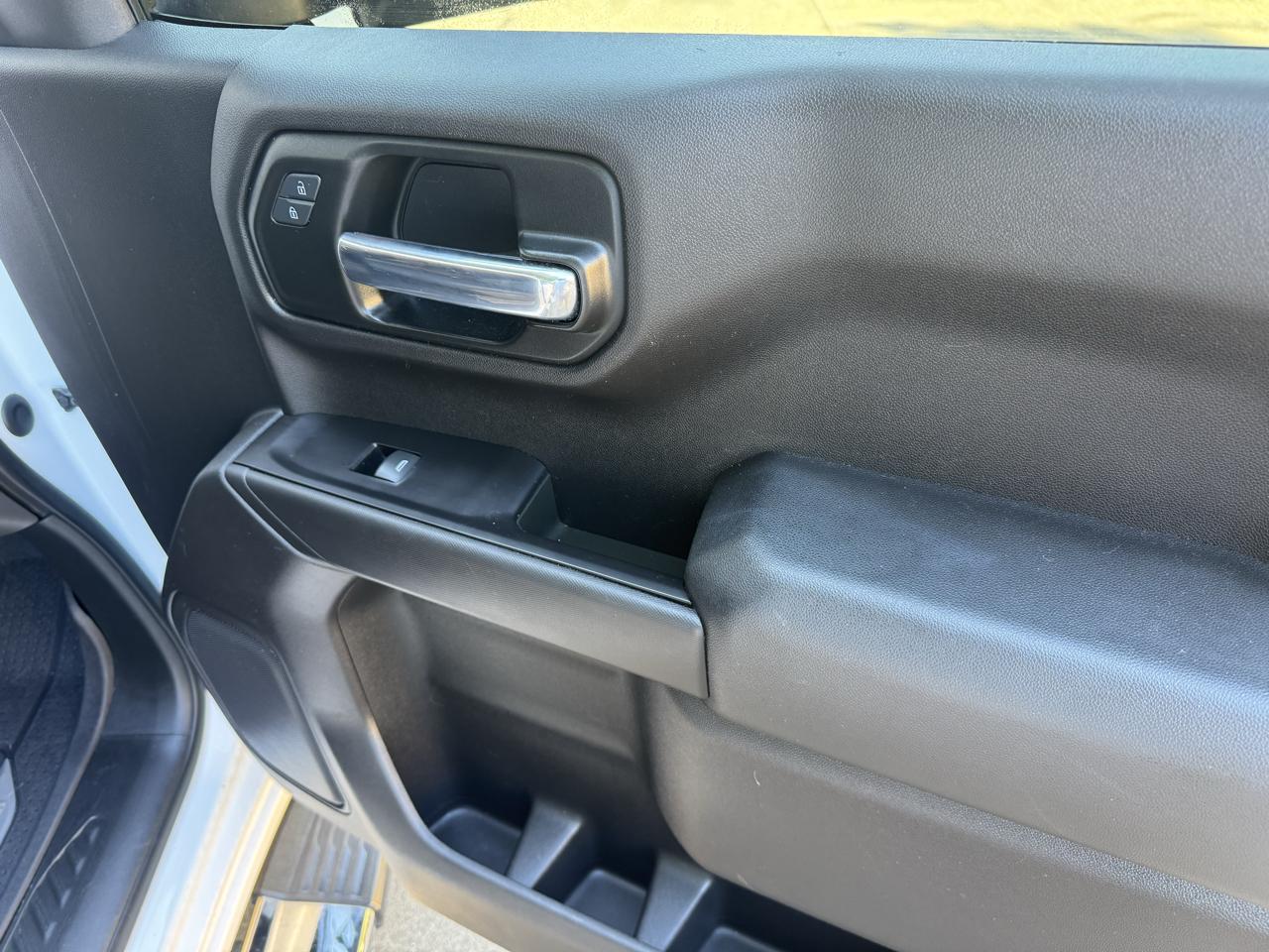Chevrolet Silverado 1500 4WD Crew Cab 147" Custom 2019