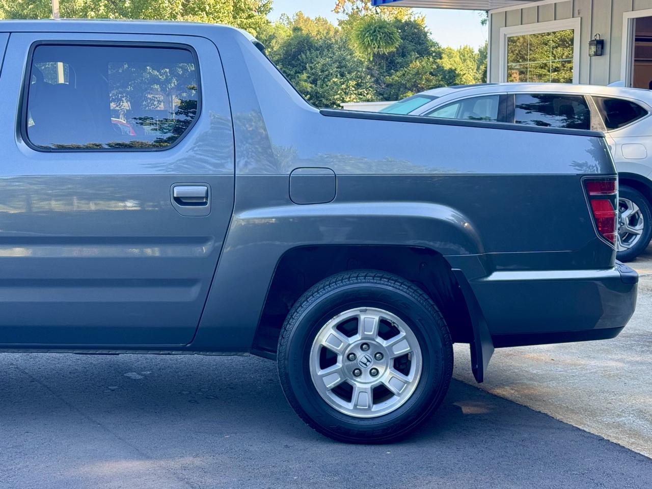 Honda Ridgeline 4WD Crew Cab RTS 2012