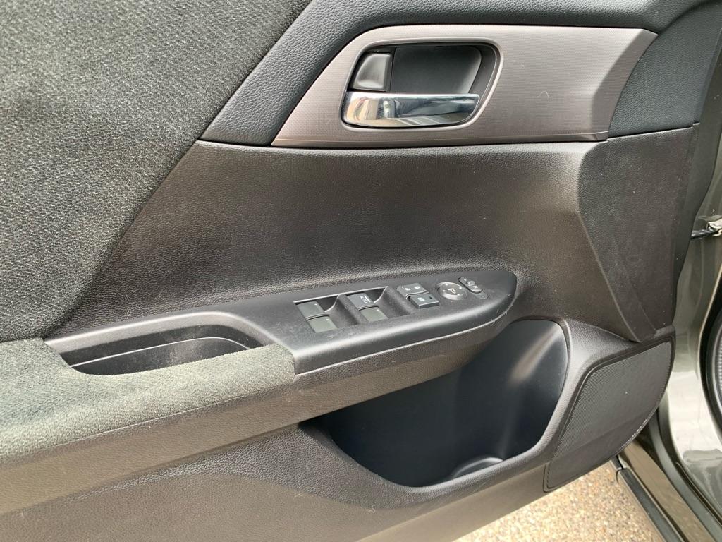 Honda Accord LX Sedan CVT 2013