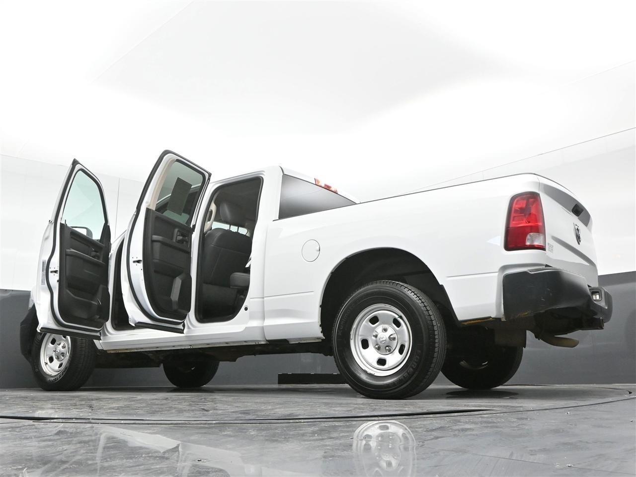 RAM 1500 Classic Tradesman Quad Cab 2WD 2020