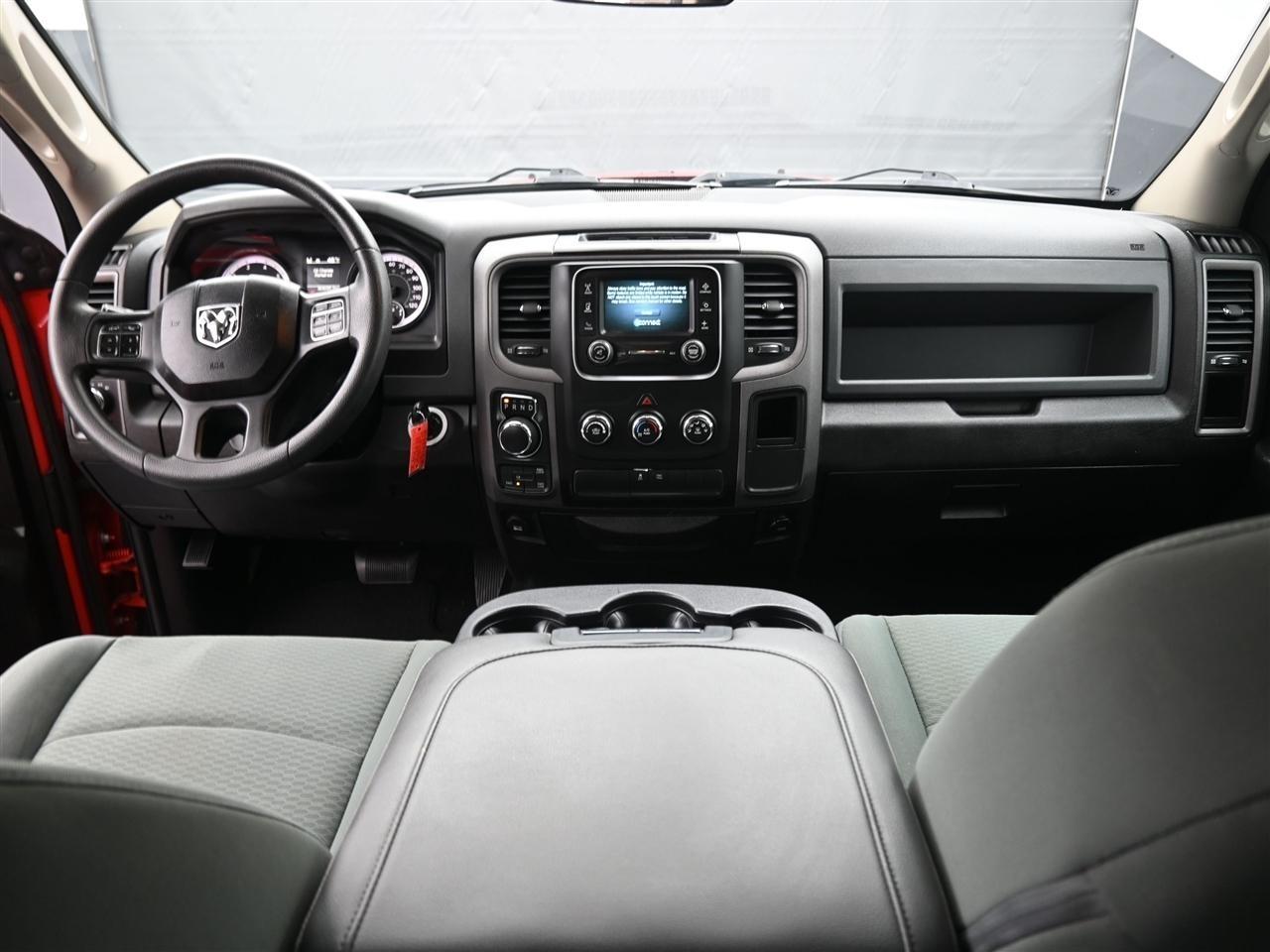 RAM 1500 Classic Tradesman Crew Cab SWB 4WD 2019