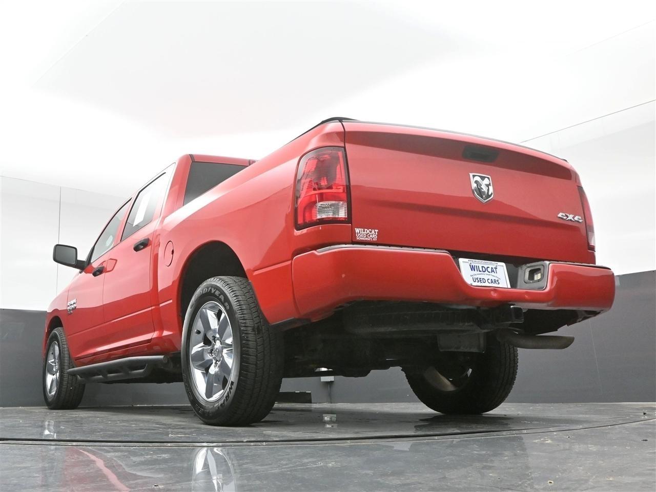 RAM 1500 Classic Tradesman Crew Cab SWB 4WD 2019