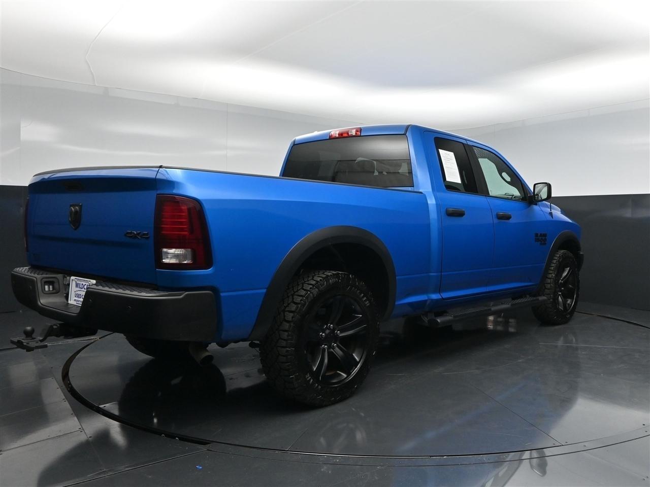 RAM 1500 SLT Quad Cab 4WD 2021