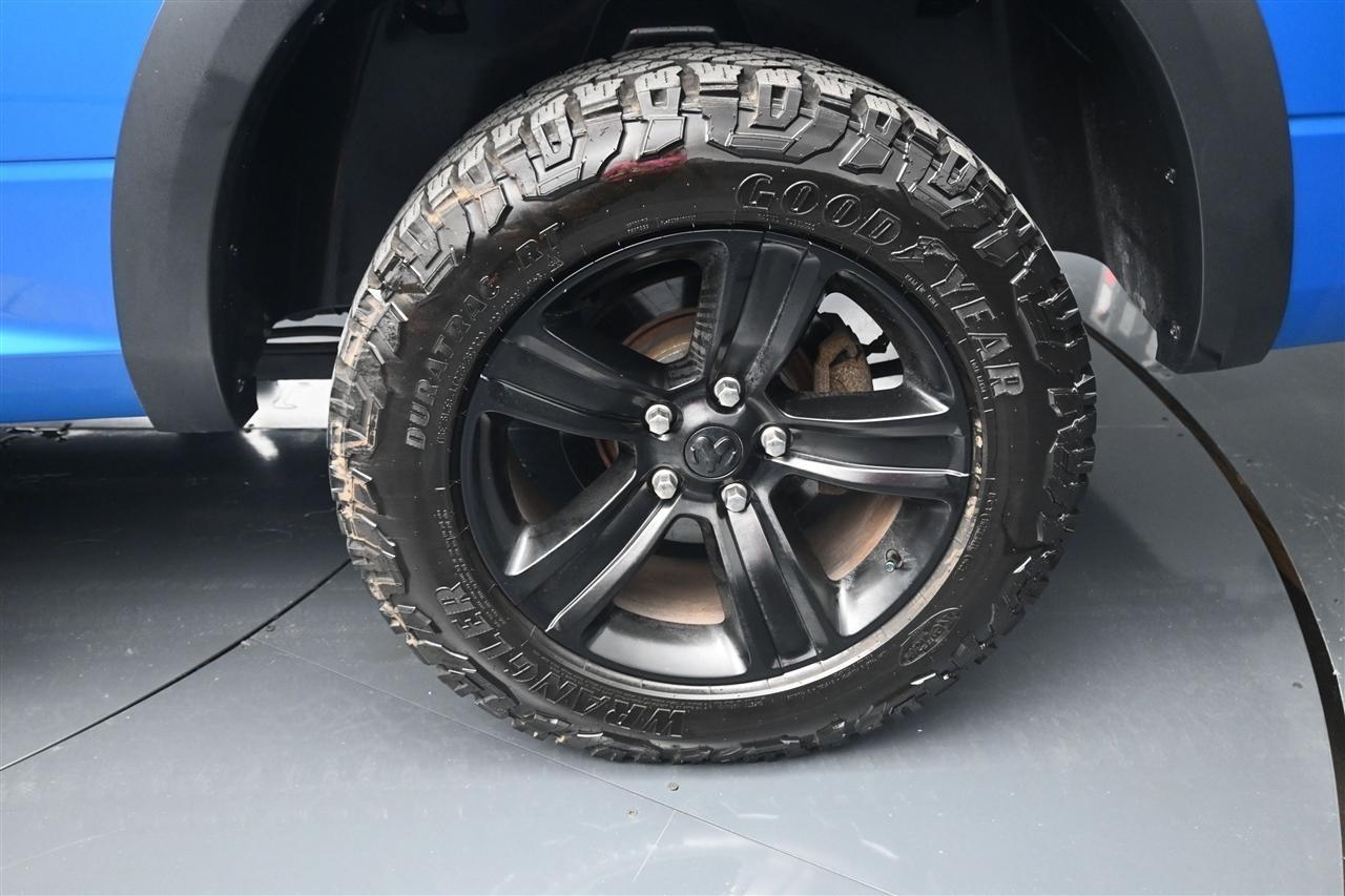 RAM 1500 SLT Quad Cab 4WD 2021