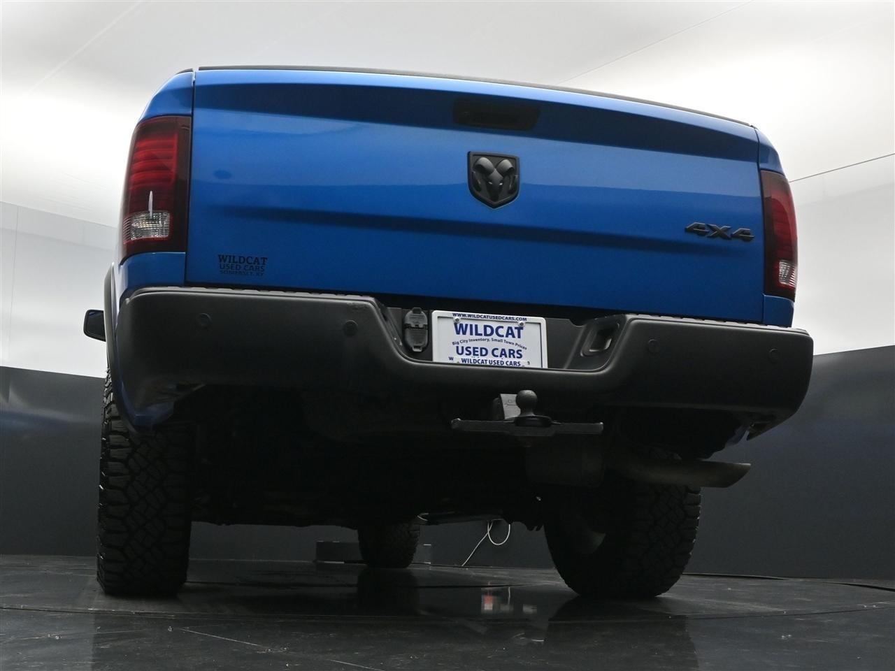 RAM 1500 SLT Quad Cab 4WD 2021