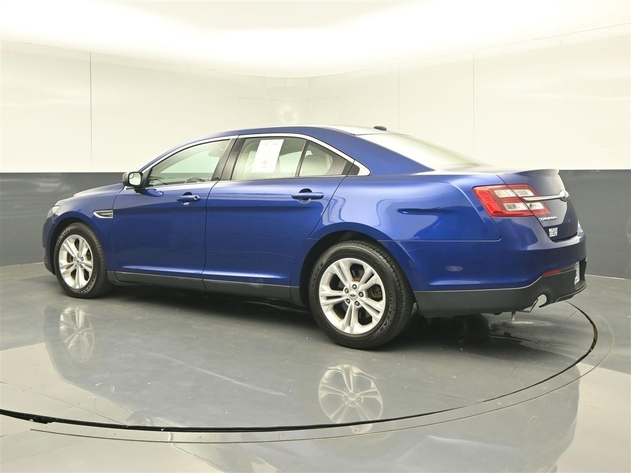 Ford Taurus SE FWD 2015