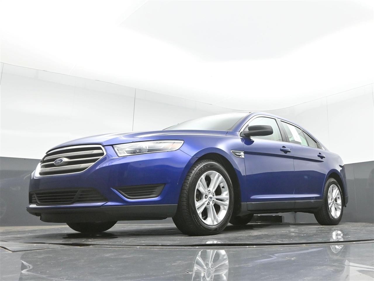 Ford Taurus SE FWD 2015