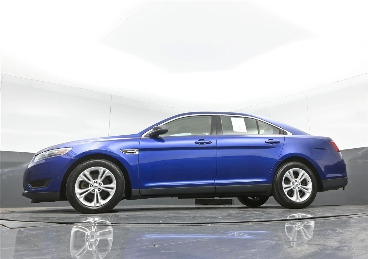 Ford Taurus SE FWD 2015
