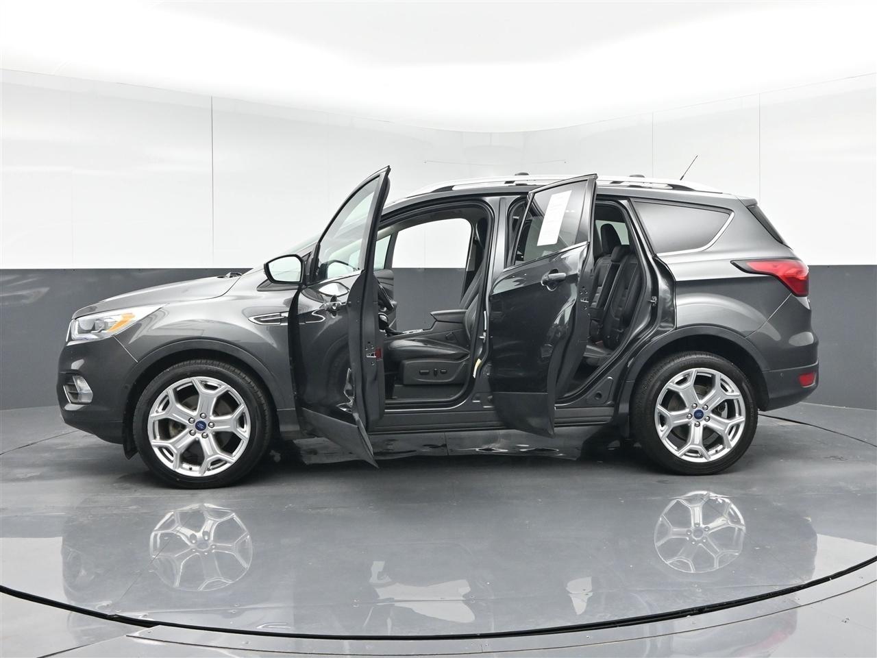 Ford Escape Titanium FWD 2019