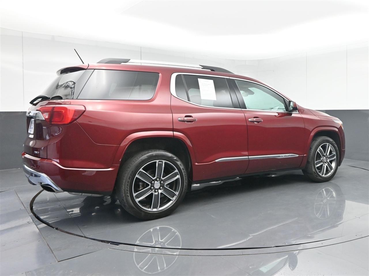 GMC Acadia Denali AWD 2018