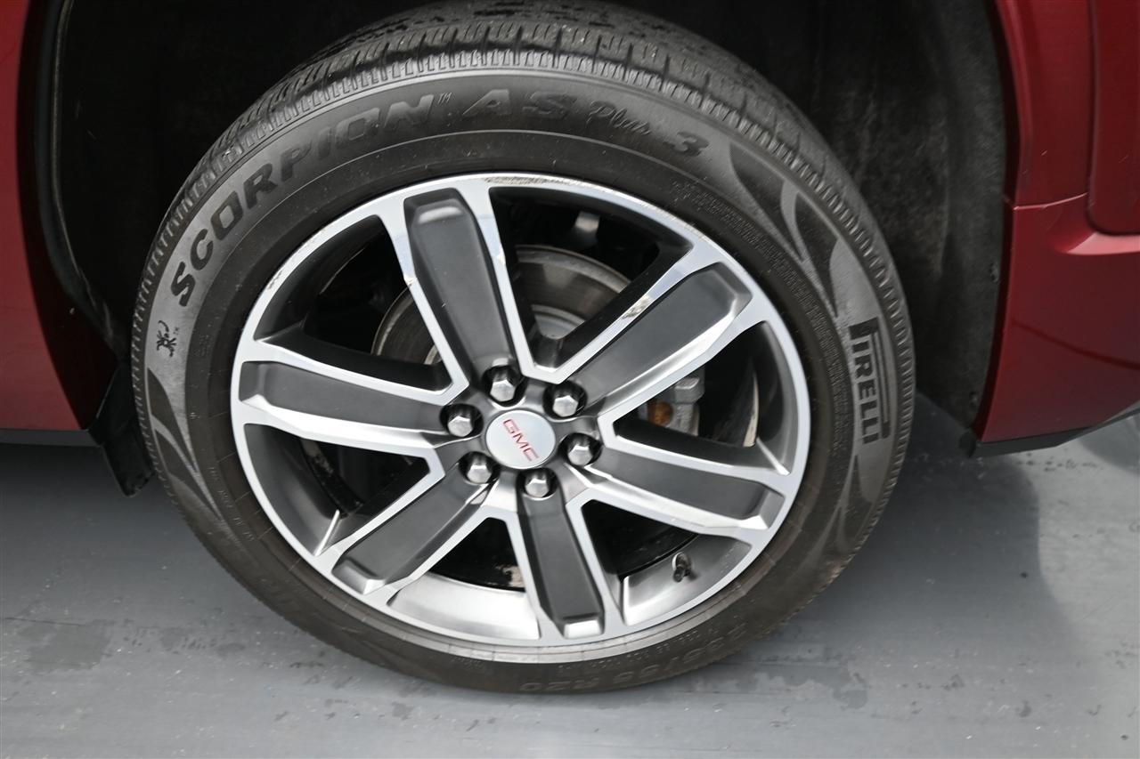 GMC Acadia Denali AWD 2018