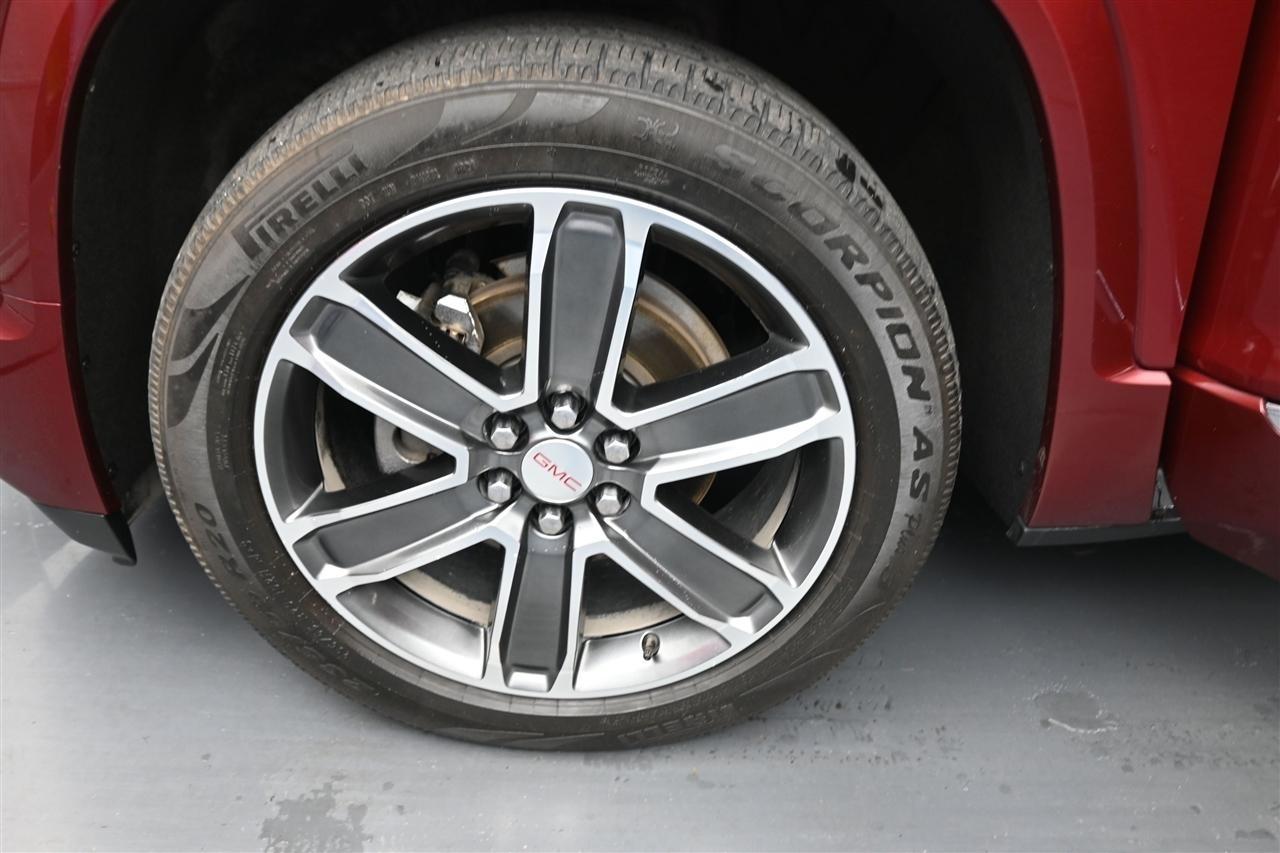 GMC Acadia Denali AWD 2018