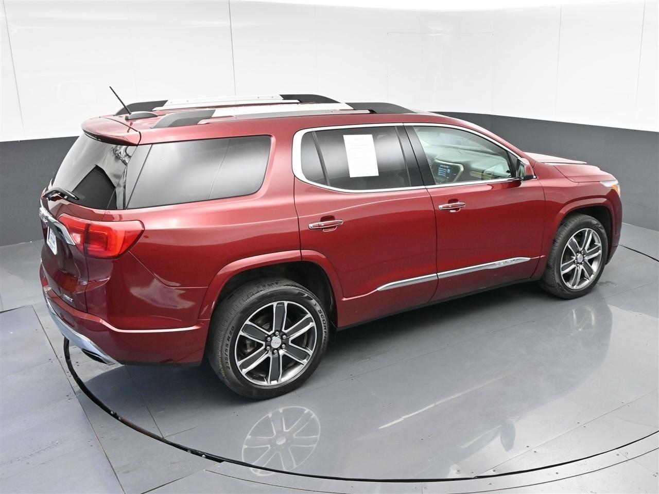 GMC Acadia Denali AWD 2018
