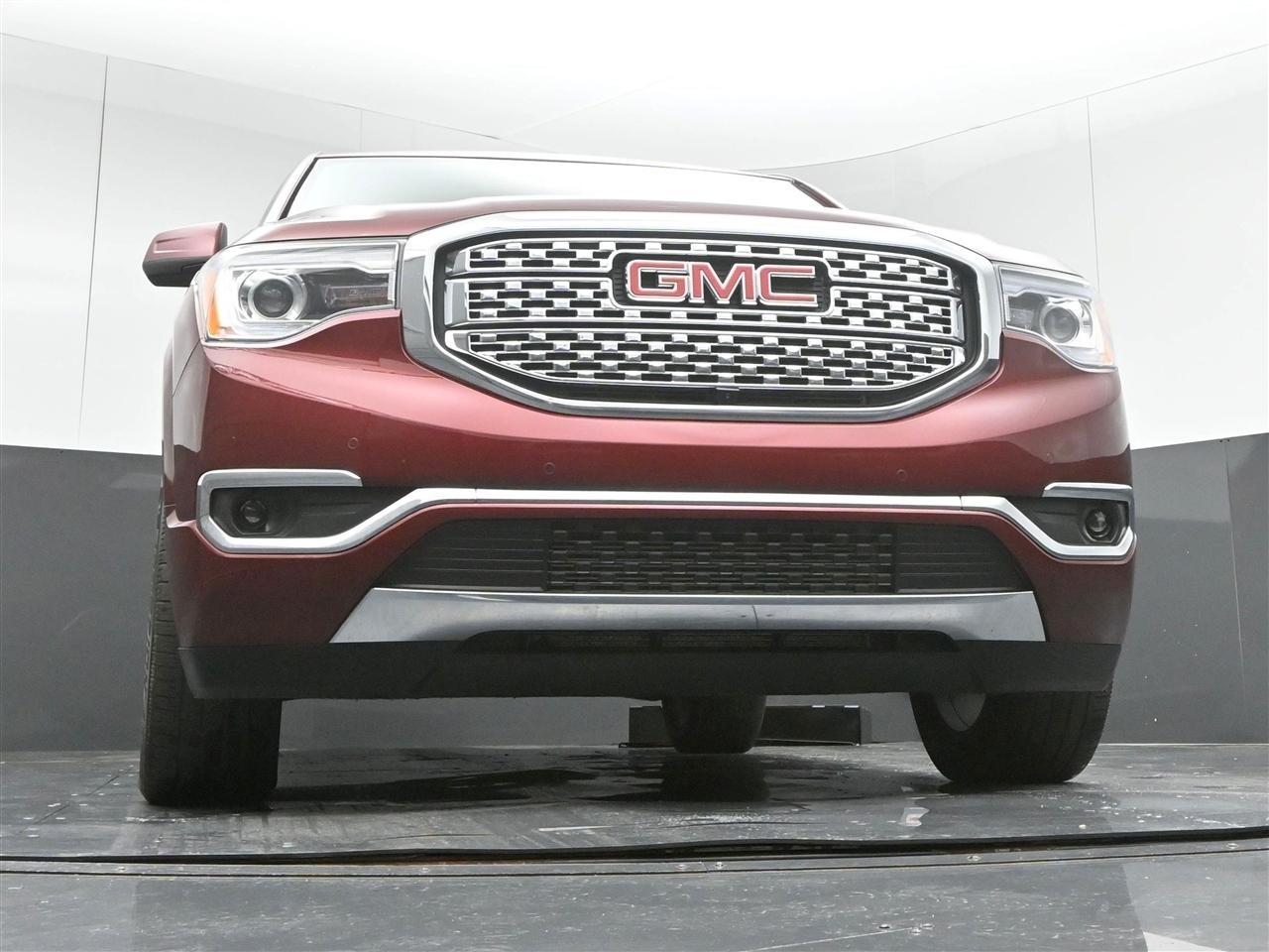 GMC Acadia Denali AWD 2018