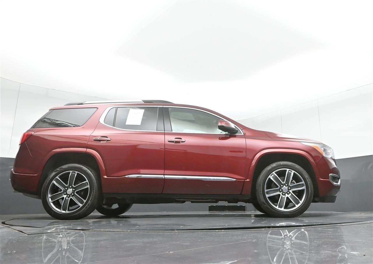 GMC Acadia Denali AWD 2018