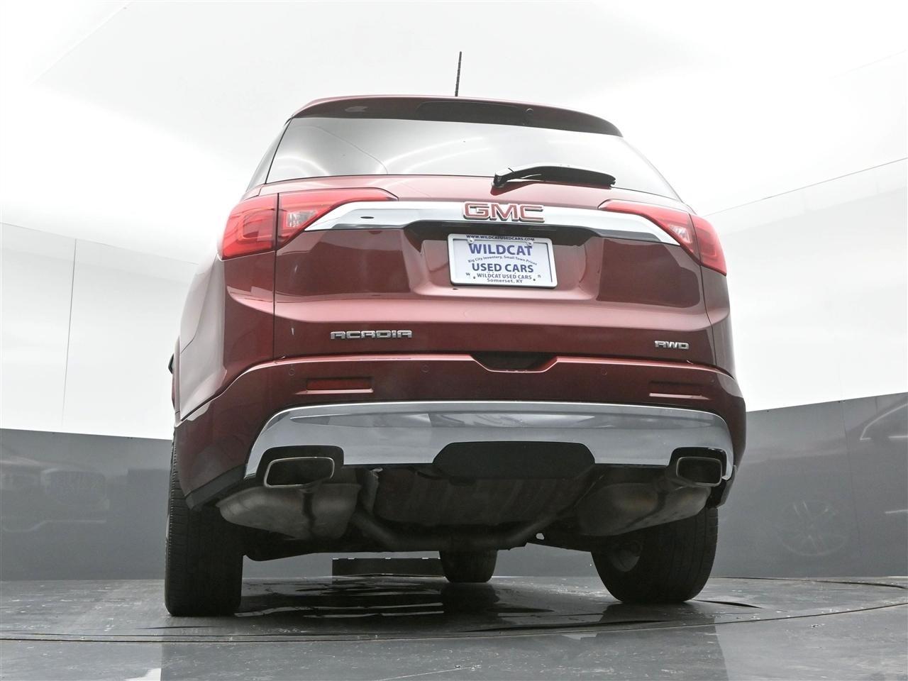 GMC Acadia Denali AWD 2018
