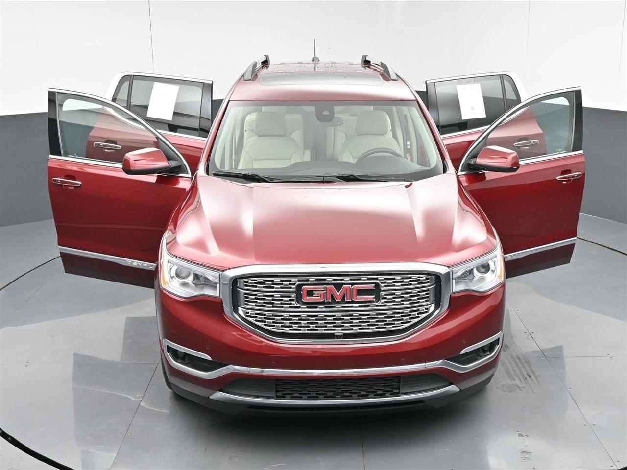 GMC Acadia Denali AWD 2018