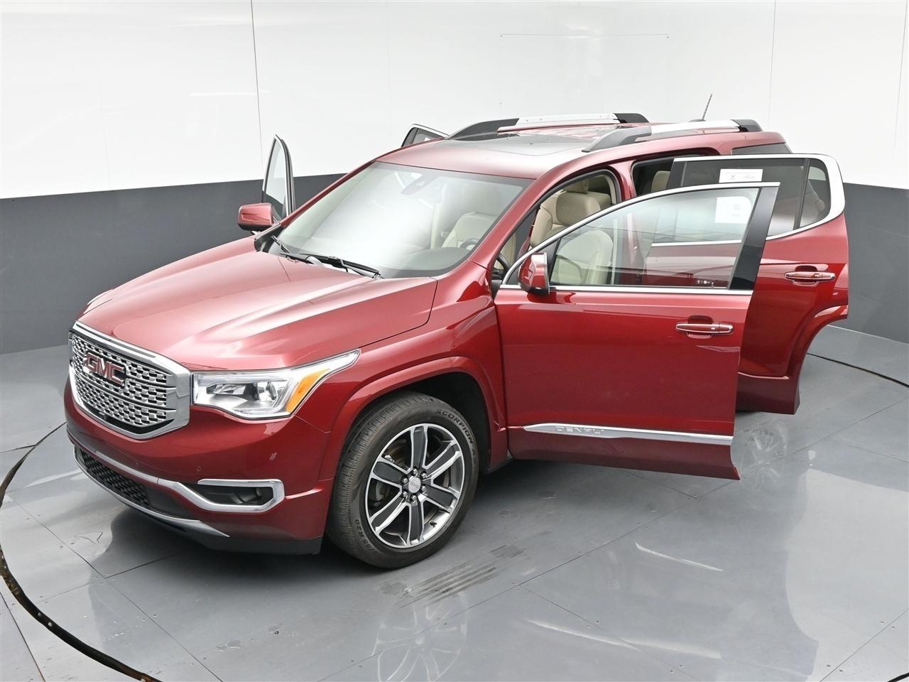 GMC Acadia Denali AWD 2018
