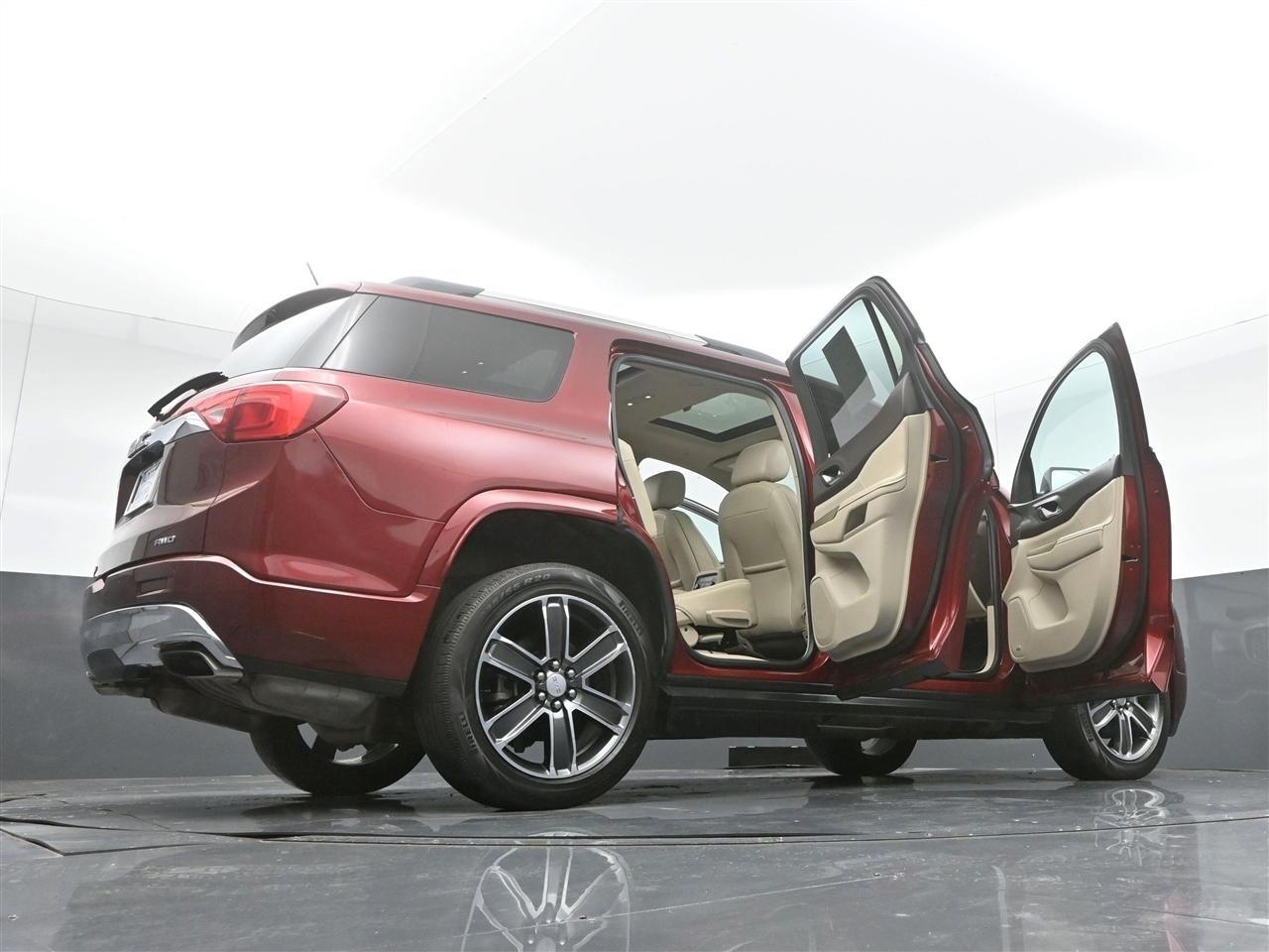 GMC Acadia Denali AWD 2018