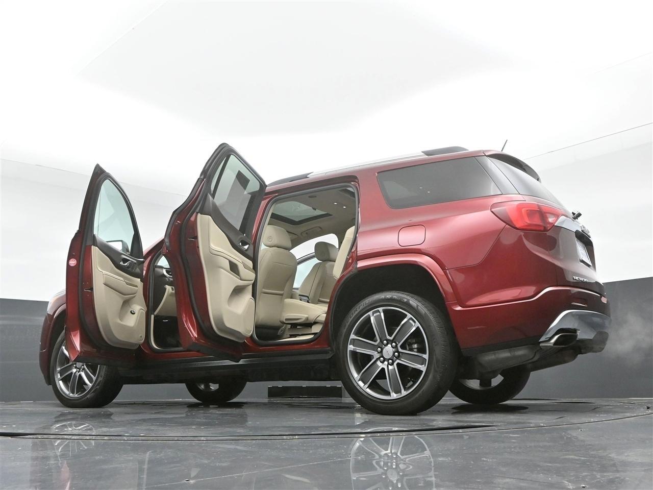 GMC Acadia Denali AWD 2018
