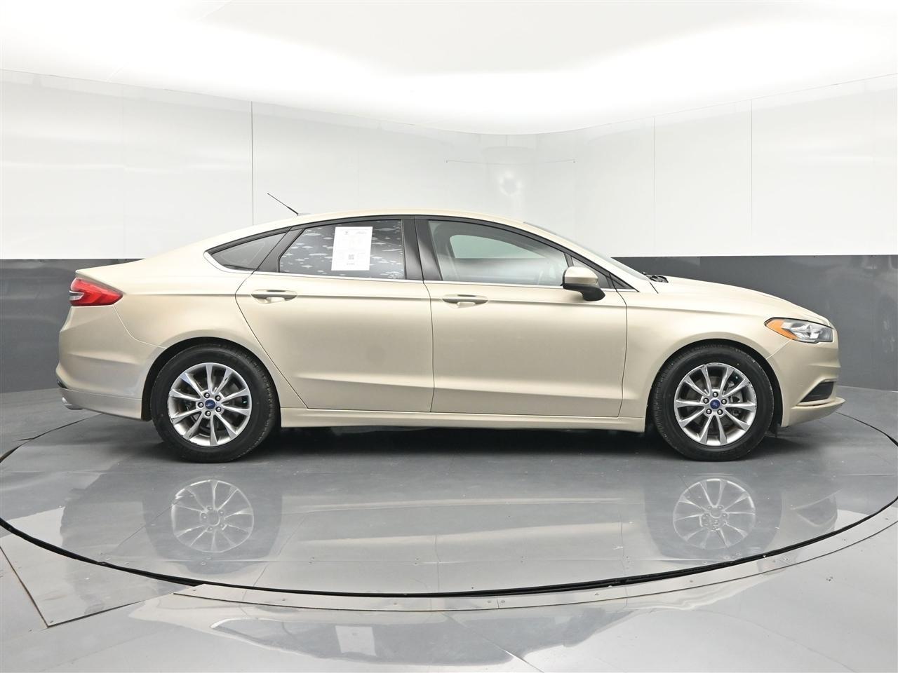 Ford Fusion SE 2017