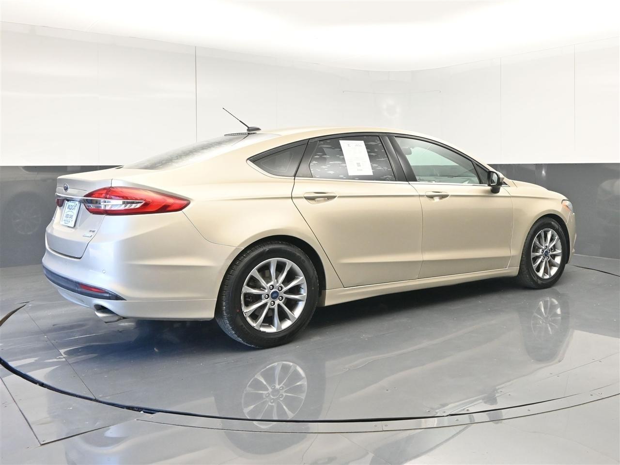 Ford Fusion SE 2017