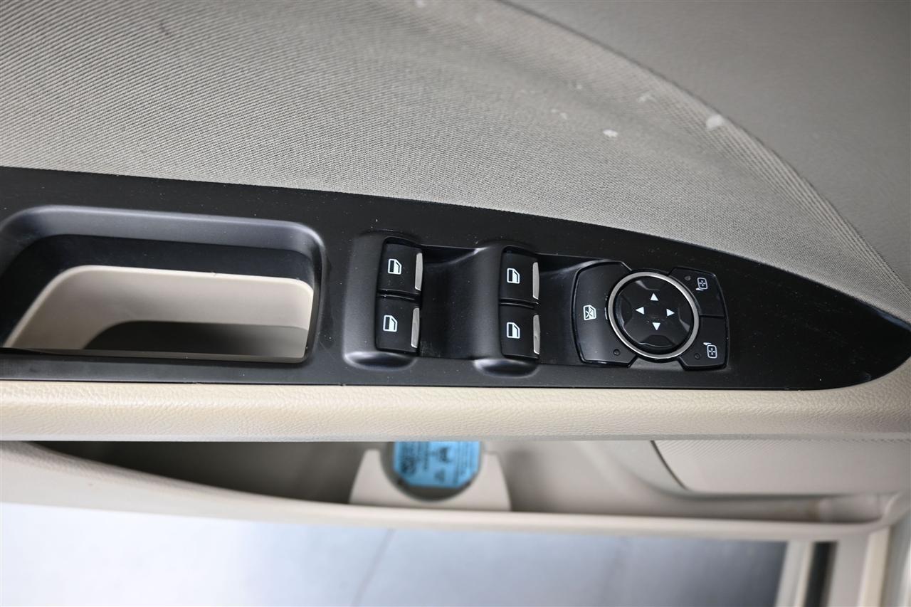 Ford Fusion SE 2017