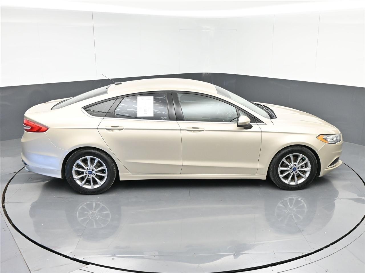Ford Fusion SE 2017