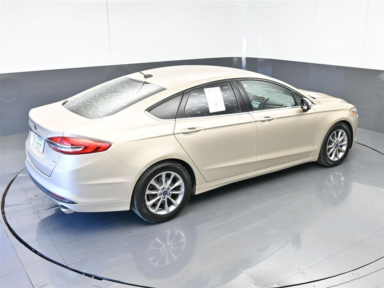 Ford Fusion SE 2017
