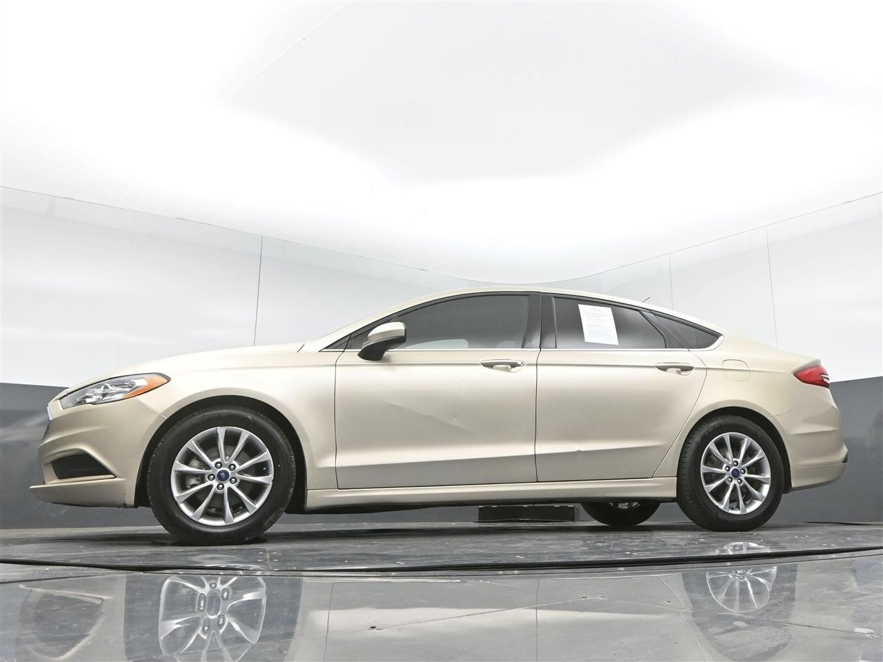 Ford Fusion SE 2017