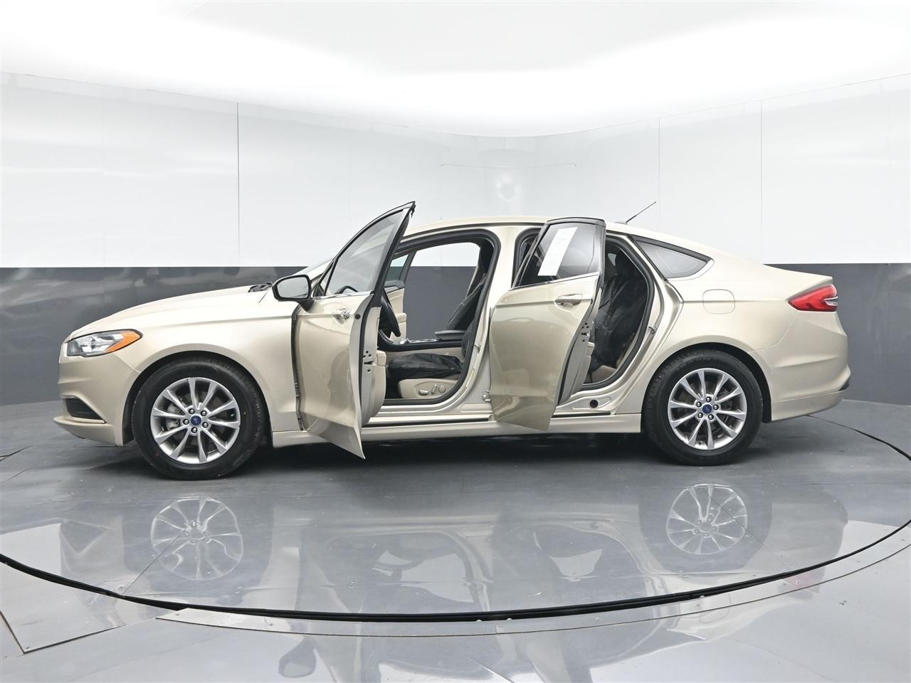 Ford Fusion SE 2017