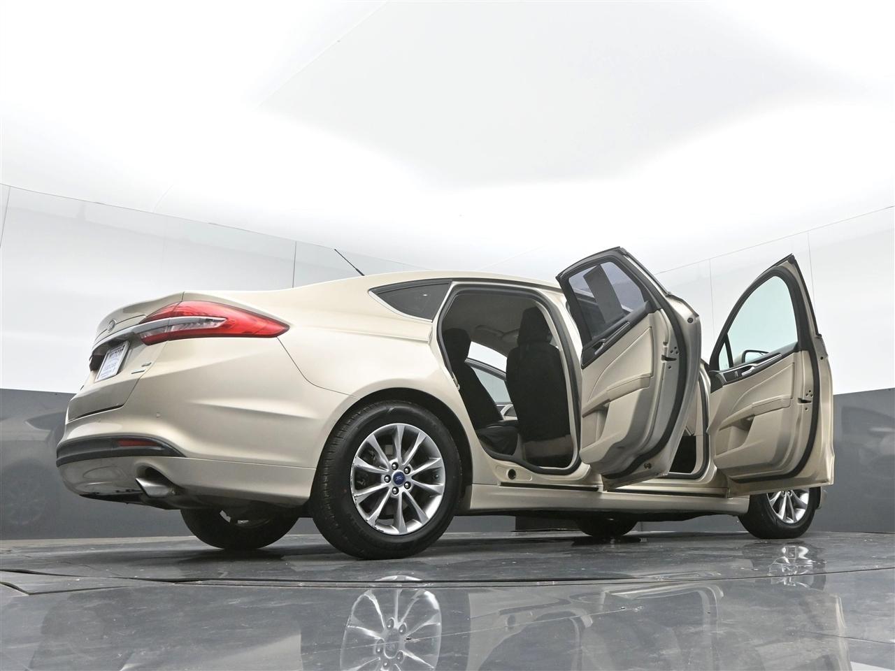 Ford Fusion SE 2017