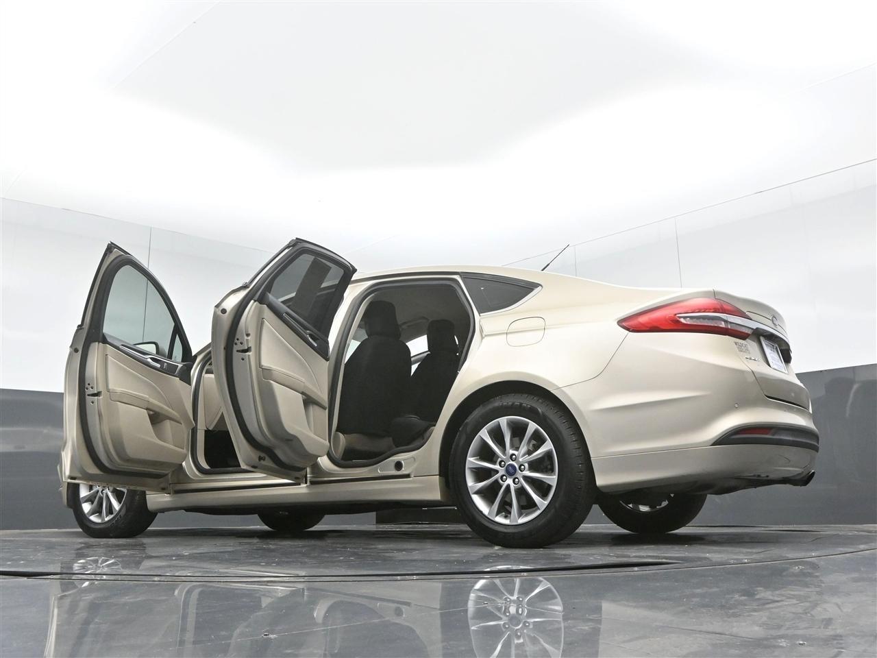 Ford Fusion SE 2017