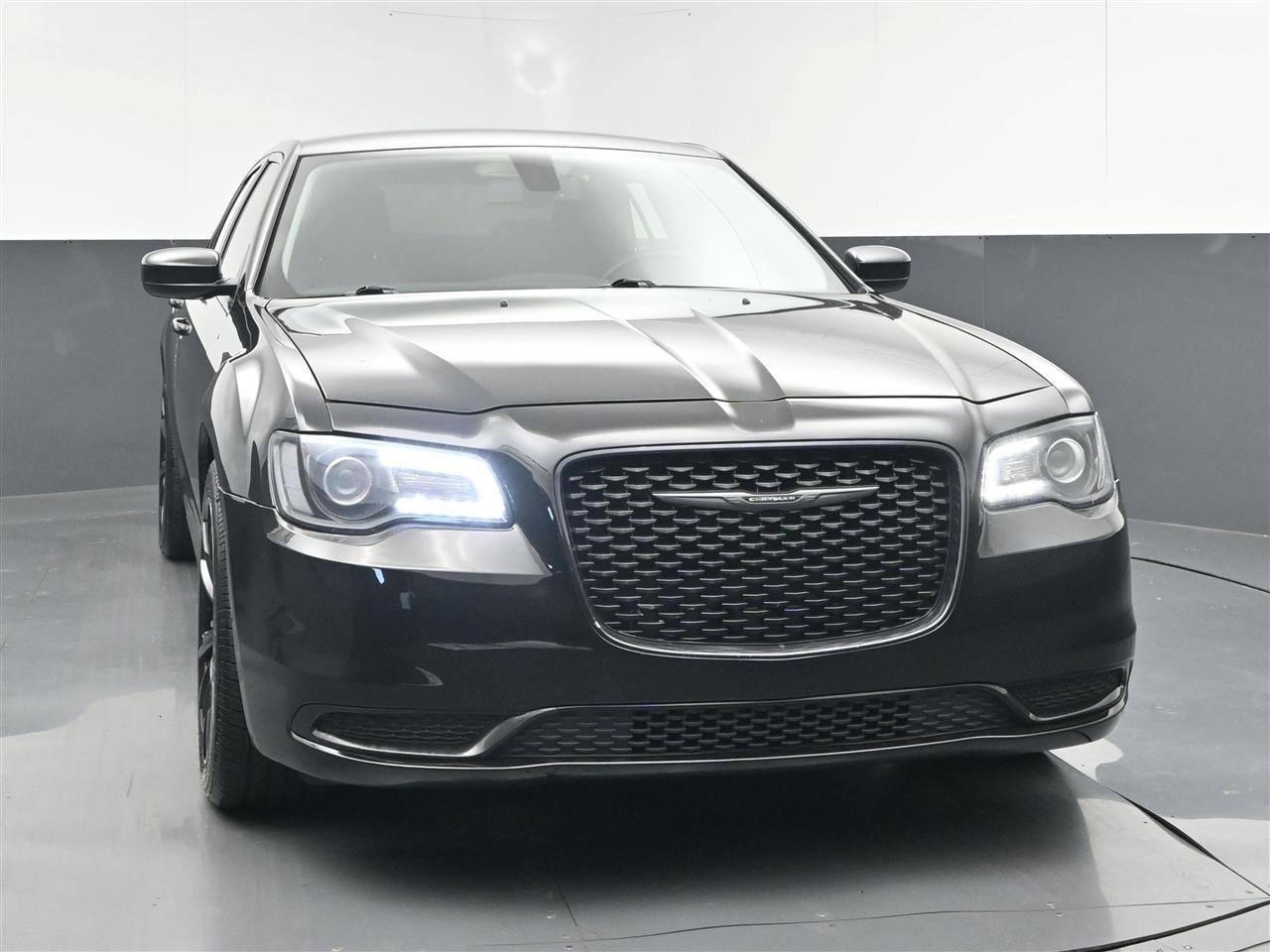 Chrysler 300 Touring 2021