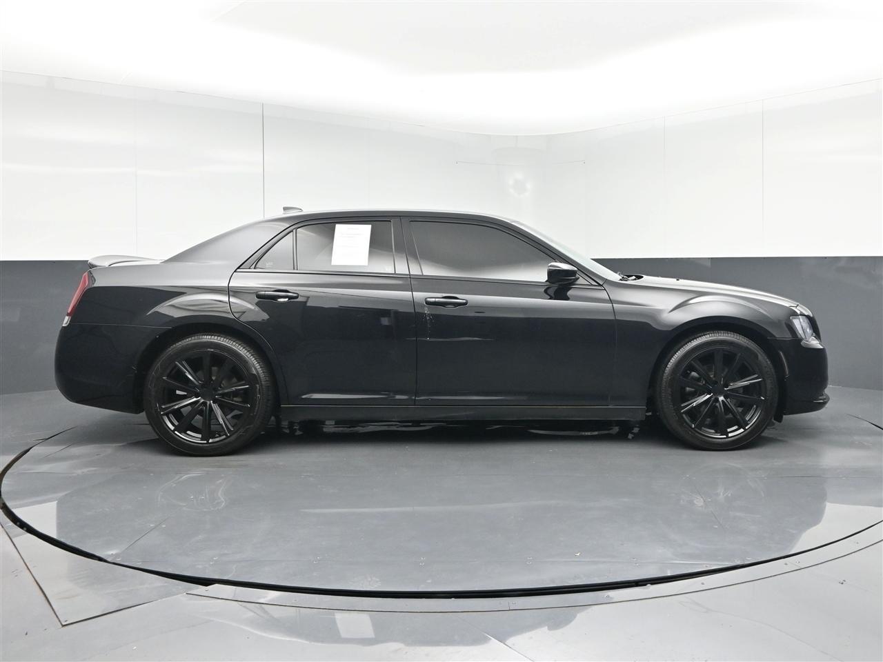 Chrysler 300 Touring 2021
