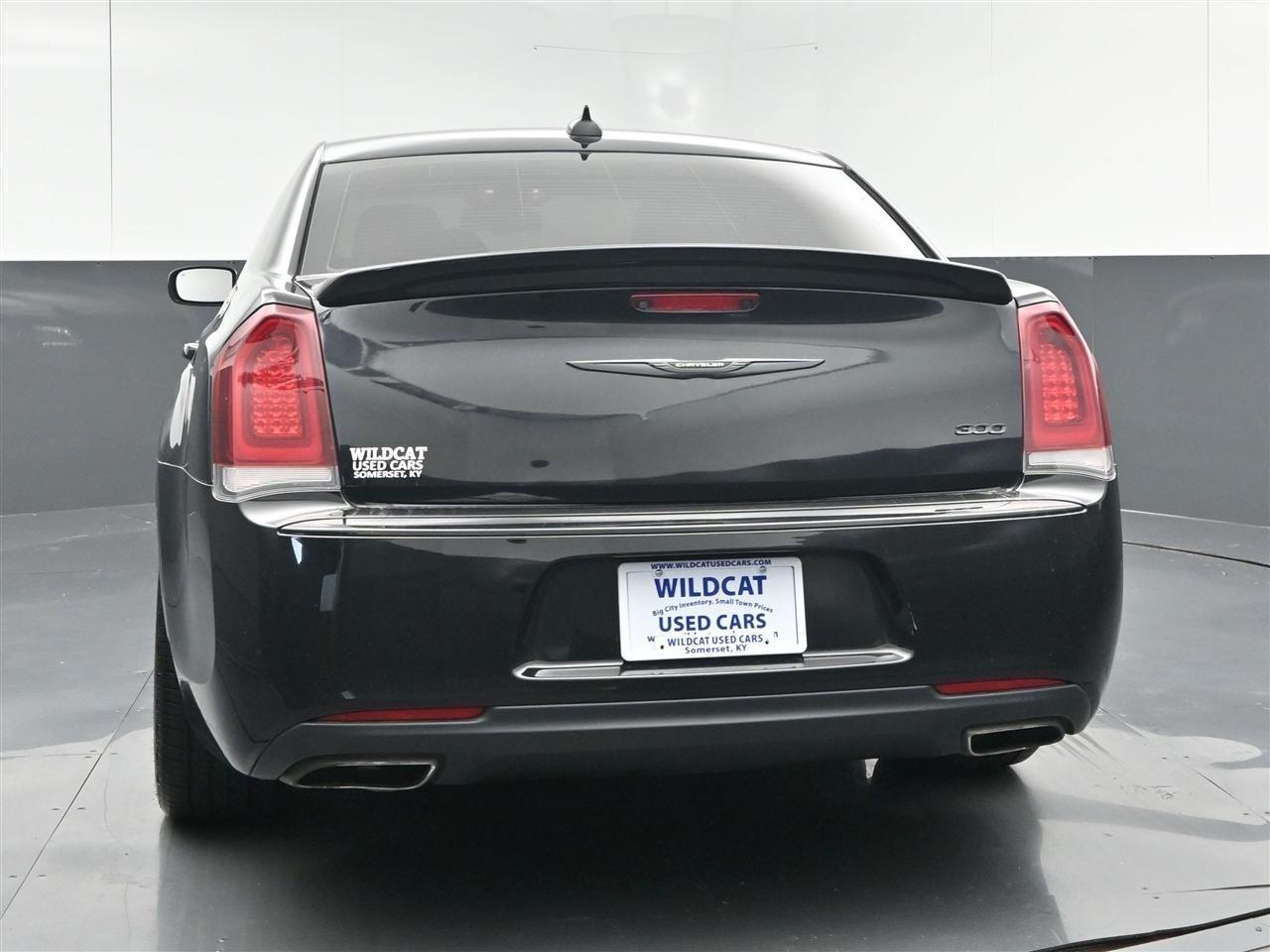 Chrysler 300 Touring 2021
