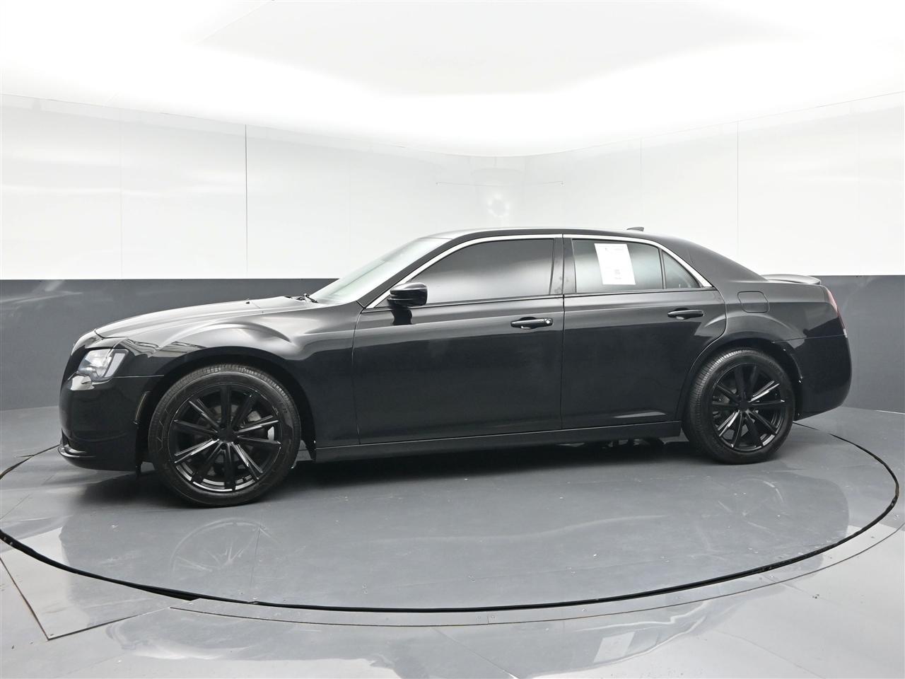 Chrysler 300 Touring 2021