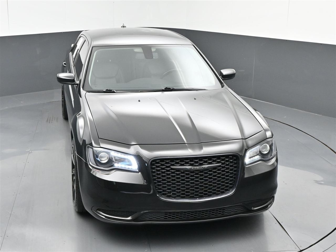 Chrysler 300 Touring 2021