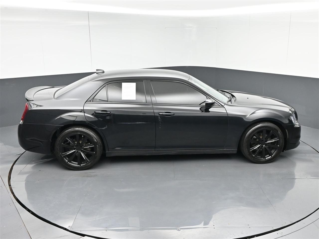 Chrysler 300 Touring 2021