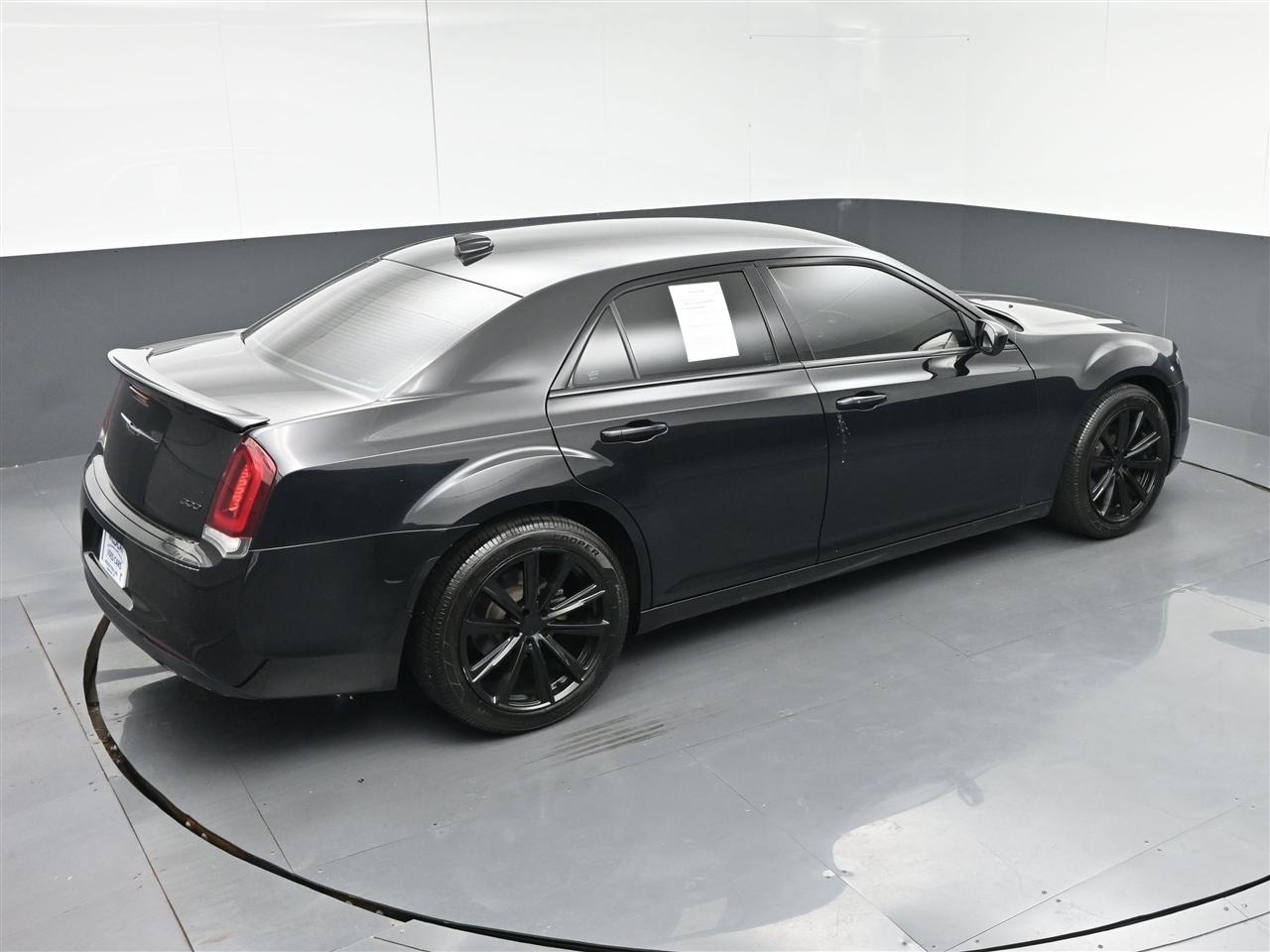 Chrysler 300 Touring 2021
