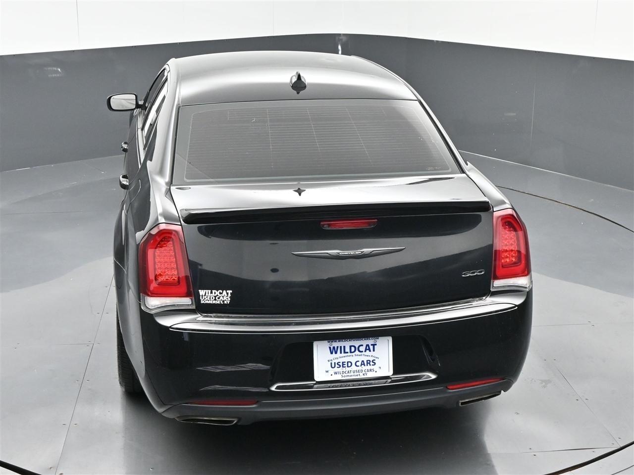 Chrysler 300 Touring 2021