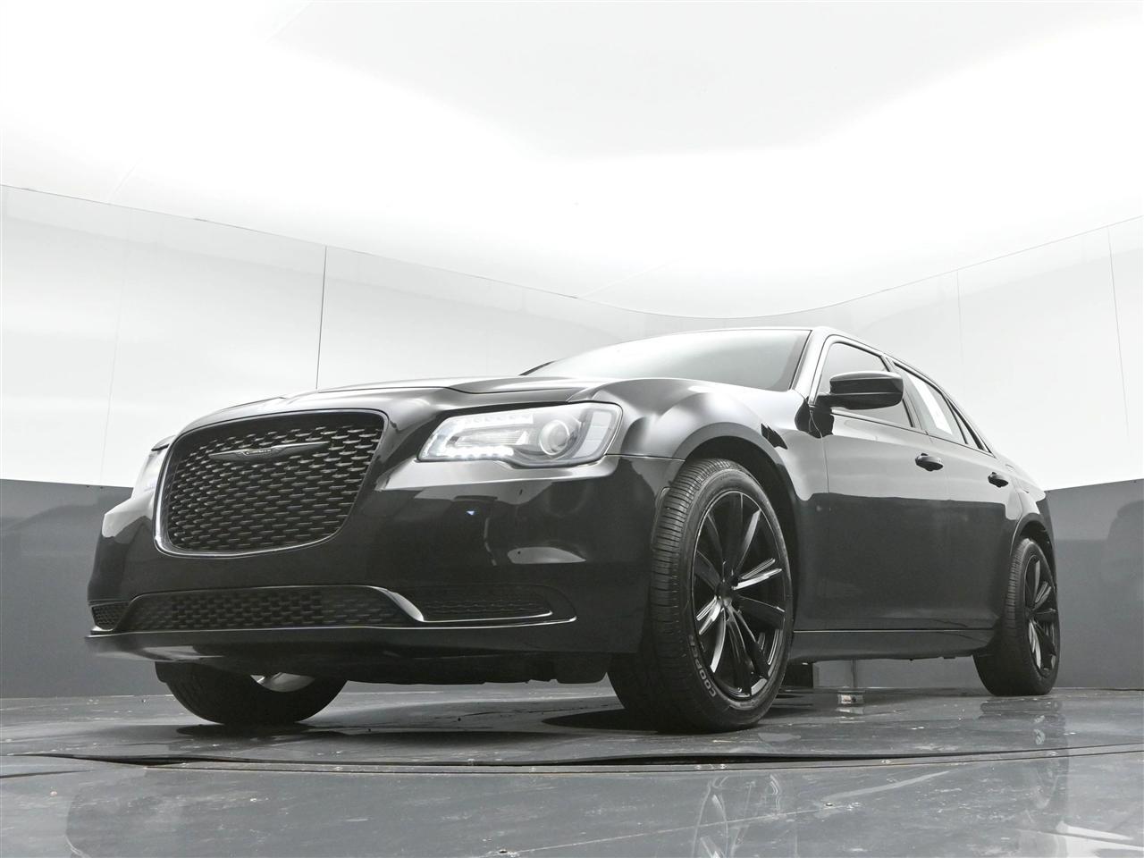 Chrysler 300 Touring 2021