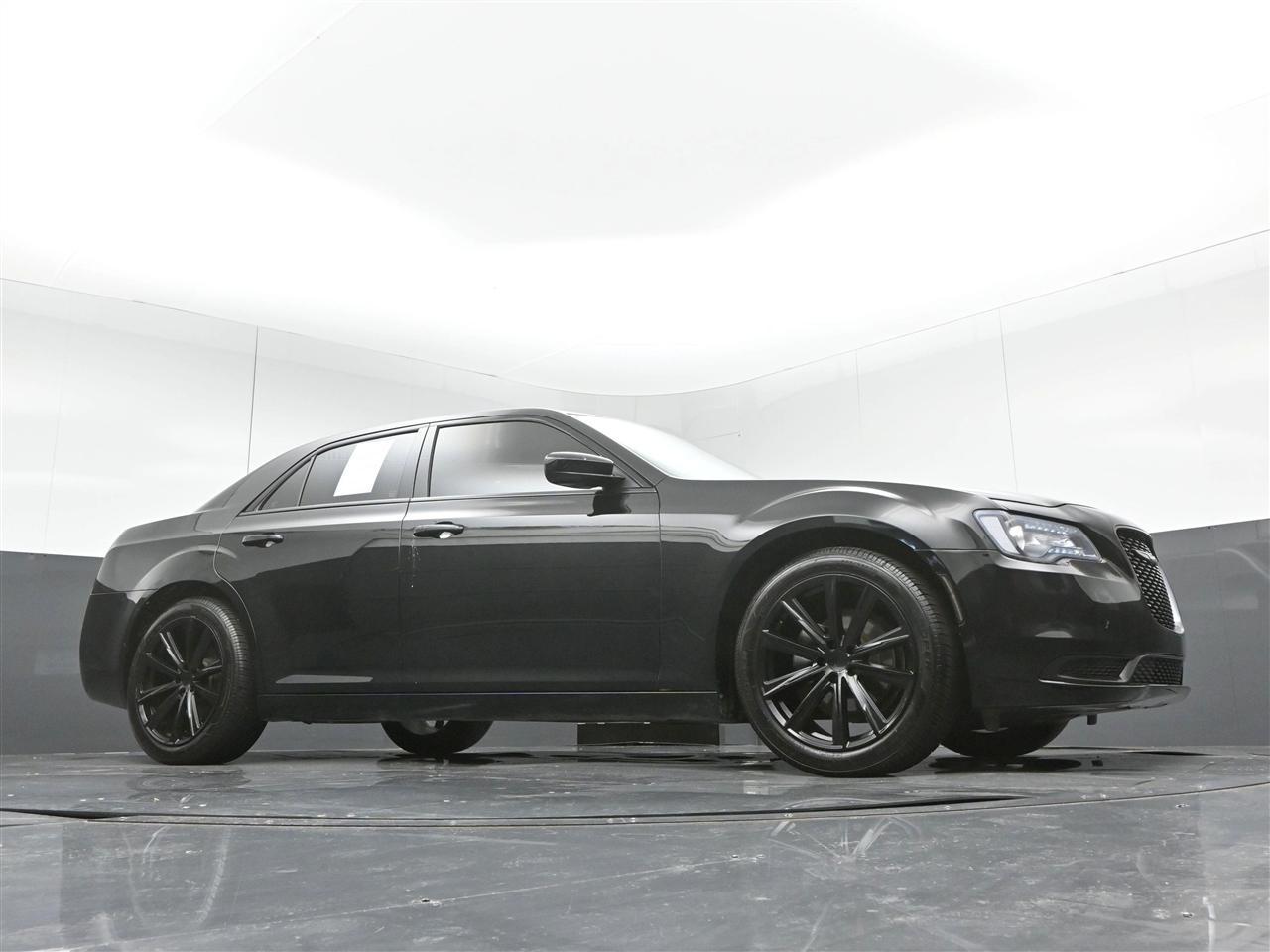 Chrysler 300 Touring 2021