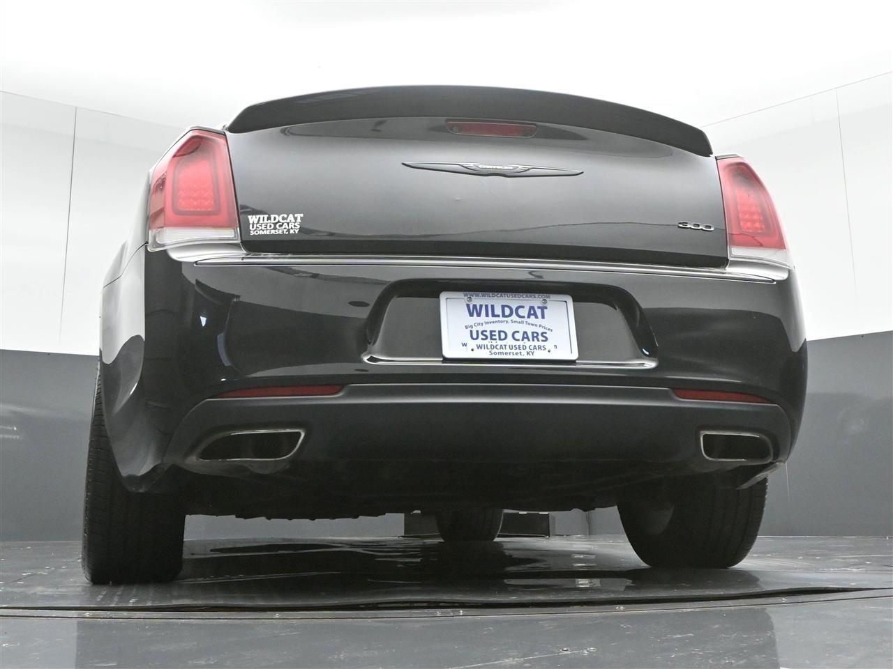 Chrysler 300 Touring 2021