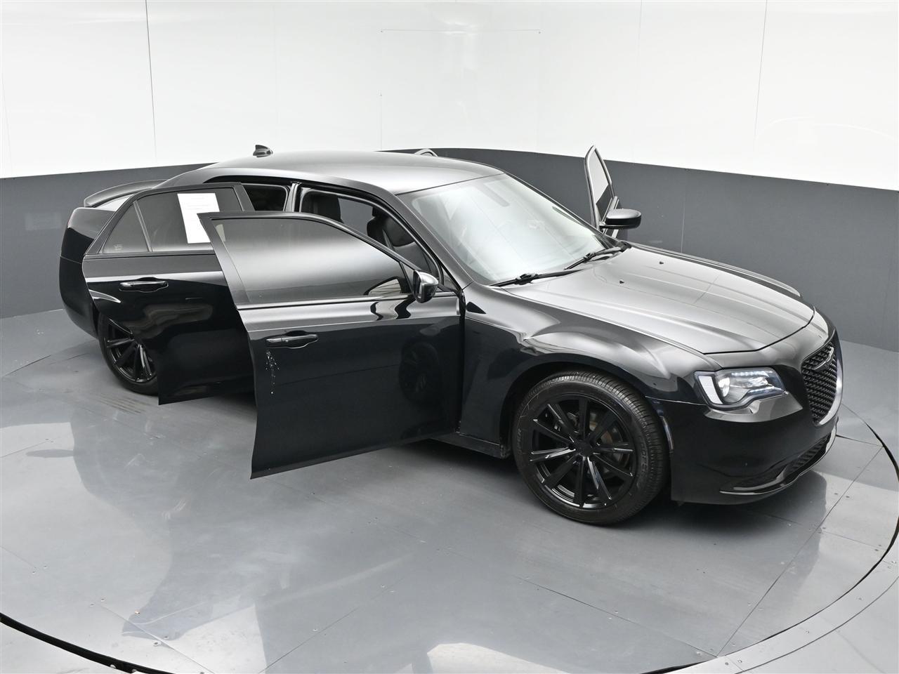 Chrysler 300 Touring 2021