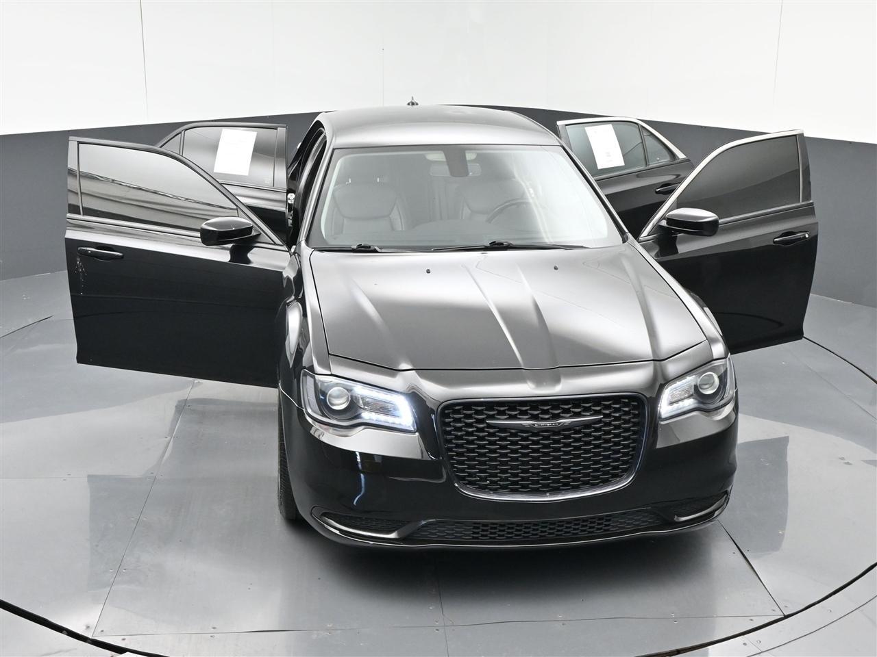 Chrysler 300 Touring 2021