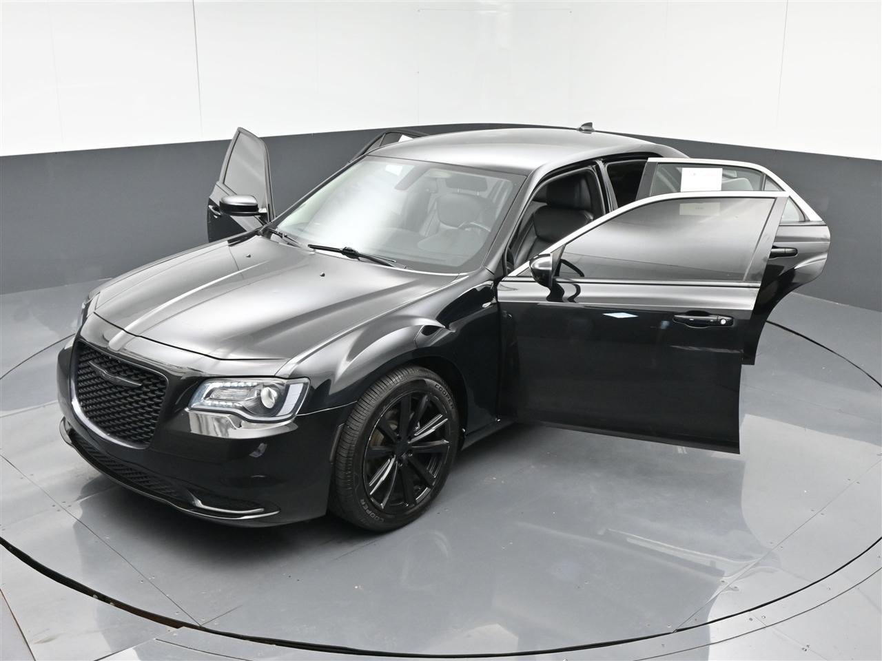 Chrysler 300 Touring 2021