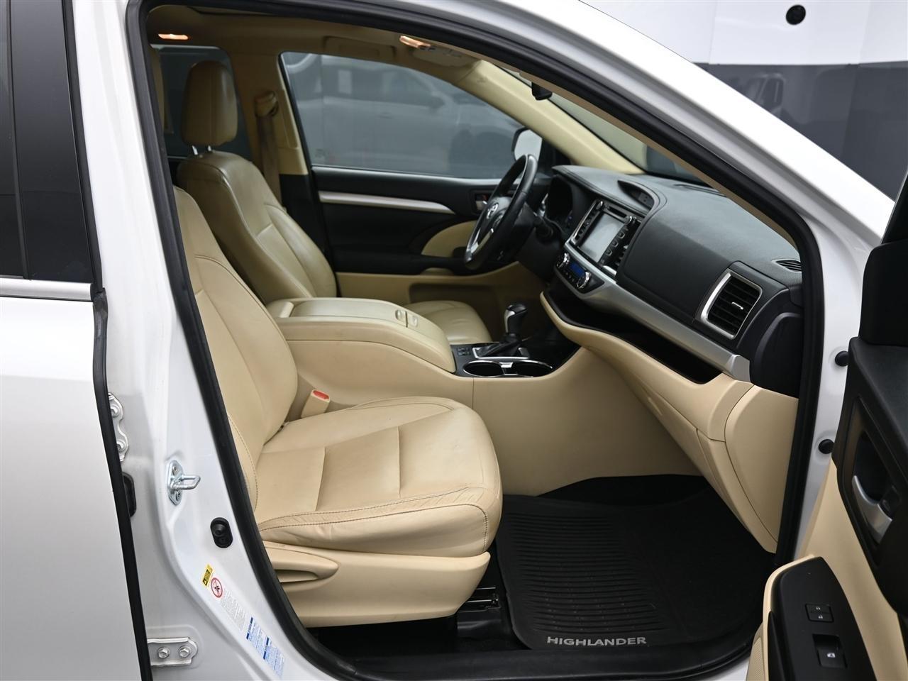 Toyota Highlander XLE AWD V6 2016
